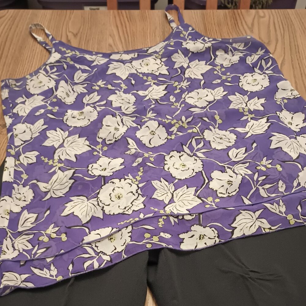 Cabi Size XL Purple Flowered Top (EUC)